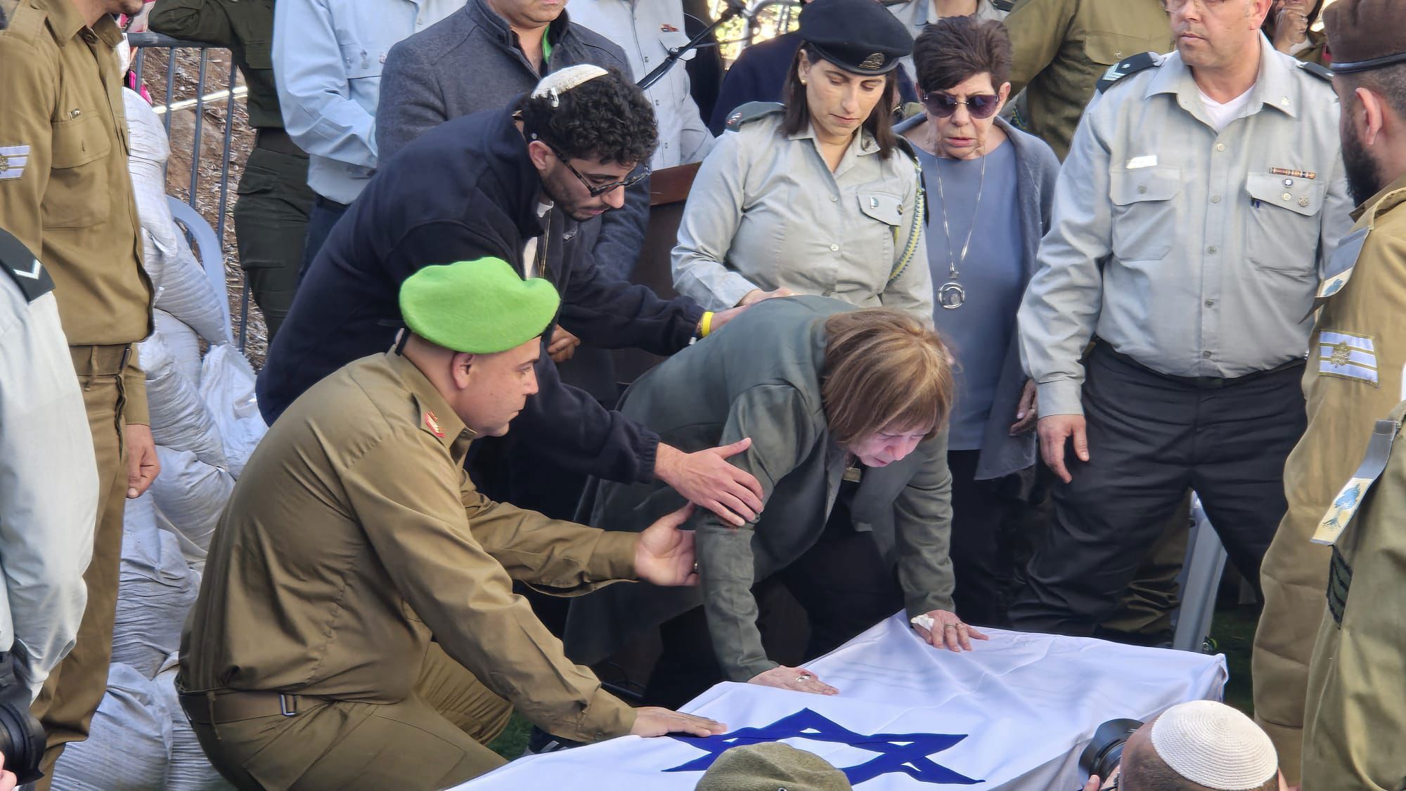 הלווייתו של אורון שאול