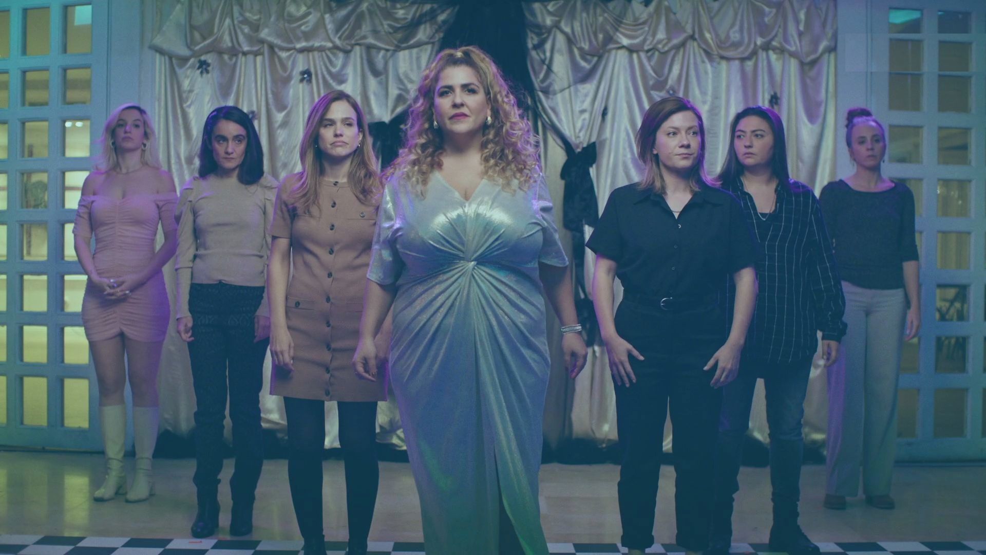 כל האימהות משקרות