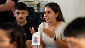 פעם ראשונה בקלפי: הצעירים והצעירות שיכולים להכריע את הבחירות
