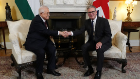 קיר סטארמר בפגישה עם אבו מאזן