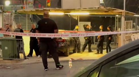 התחזו לשוטרים, דפקו בדלת - ורצחו: איך אח בטיפול נמרץ הפך ליעד חיסול?