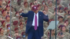 קרובות לעימות? טראמפ מאיים - אבל נשיא ונצואלה לא נראה מודאג