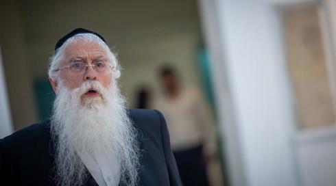 בנו של השר פרוש הותקף באלימות קשה