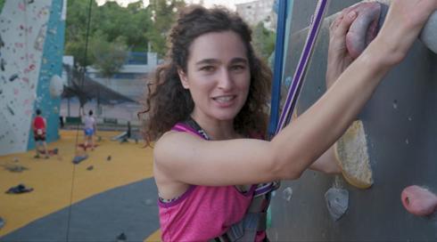 ענת קורול גורדון - כאן מסבירים