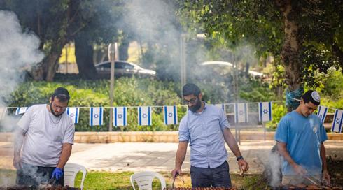 לקראת יום העצמאות: בכמה הגריל שלנו הולך להתייקר, ומי הרשת עם סל הבשרים היקר ביותר?