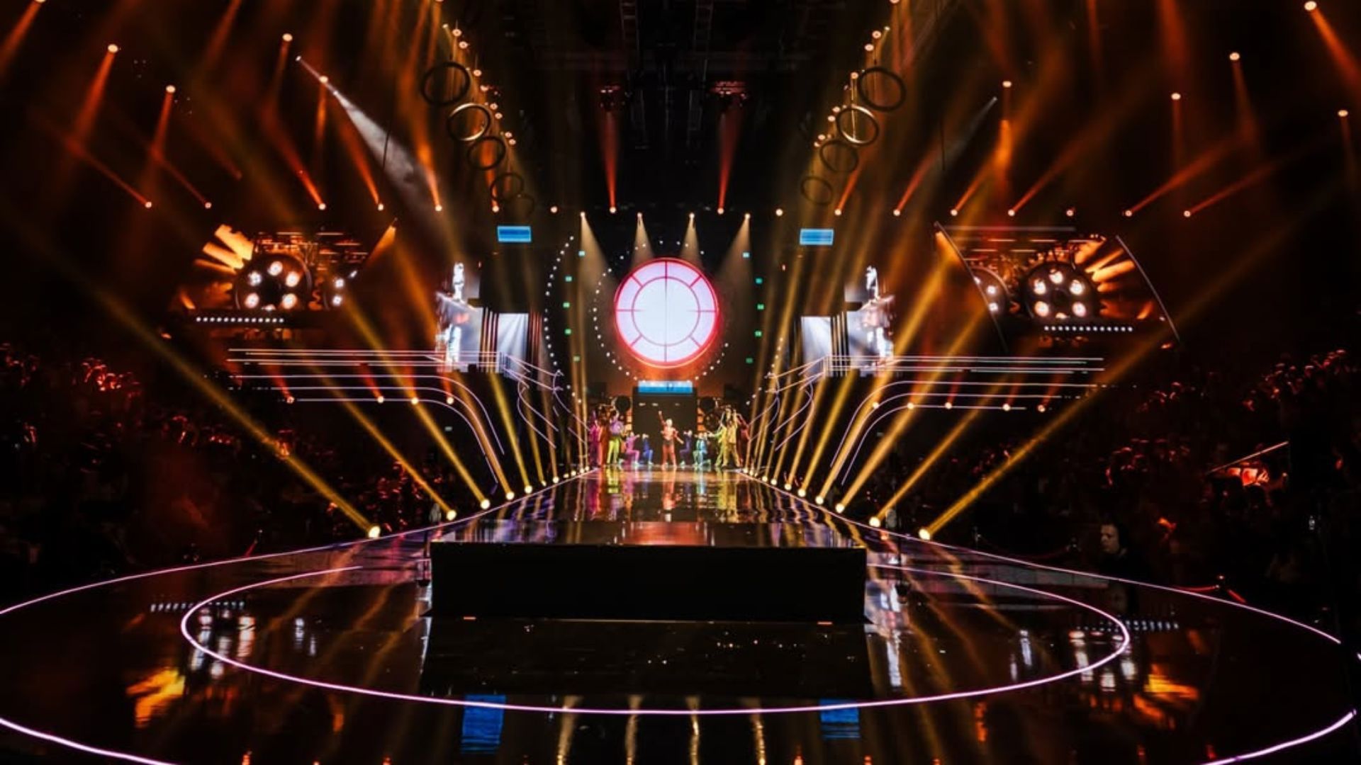 היכל הפסטיגל בתל אביב, השבוע