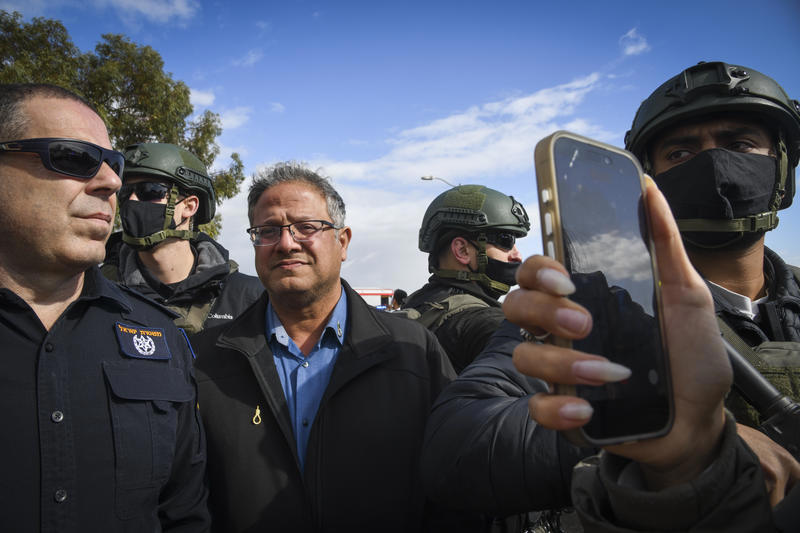 השר לביטחון לאומי איתמר בן גביר ביישוב הבדואי תראבין שבנגב, דצמבר 2025