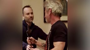 שון פן ומנכ"ל רשות הרכבות של אוקראינה, אתמול