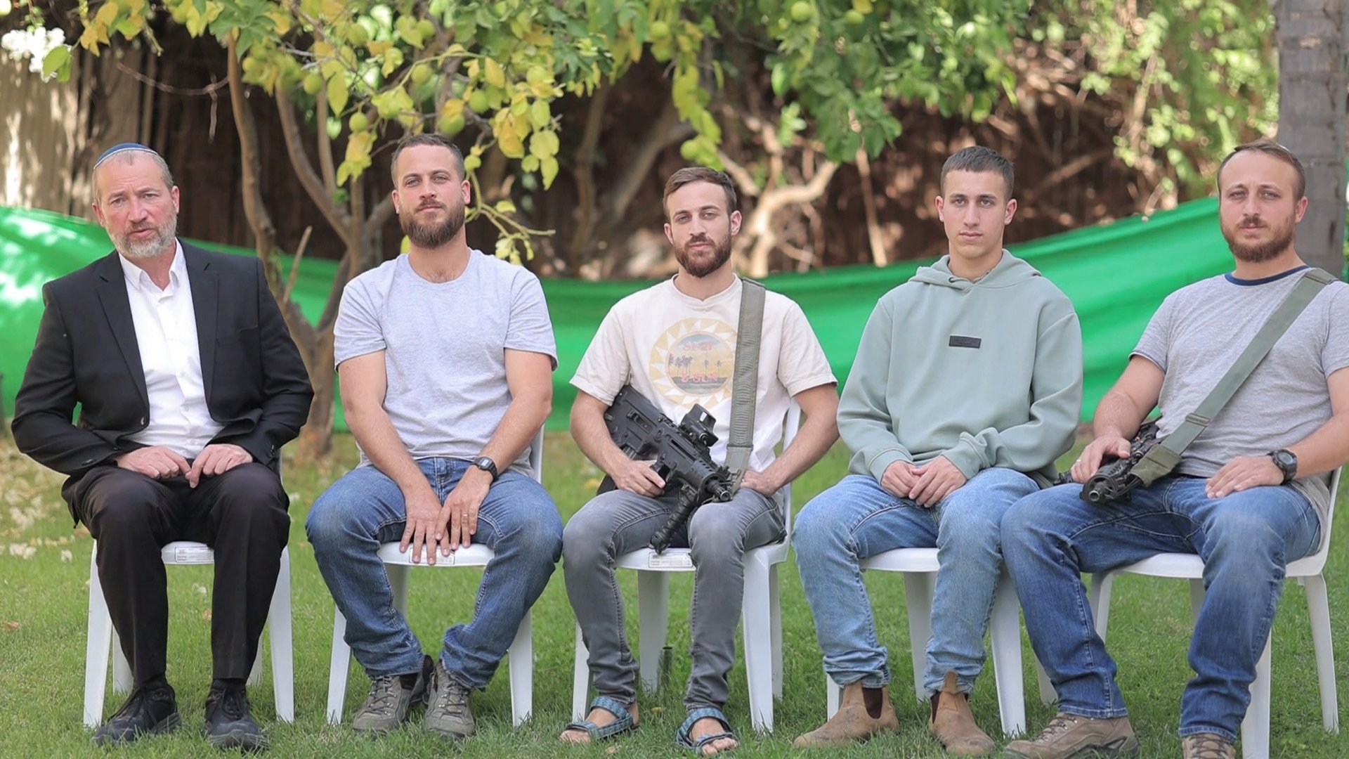 האחראי על זיהוי גופות חללים לא תיאר לעצמו שיצטרך לזהות את שני בניו