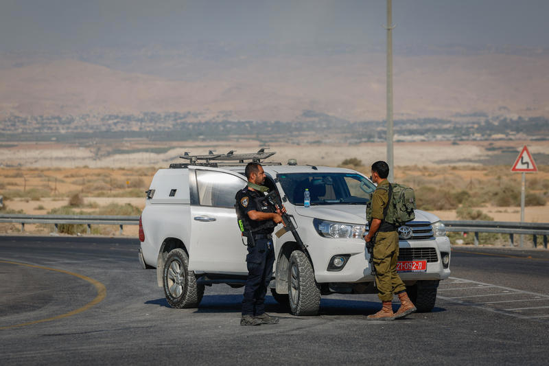 כוחות הביטחון סמוך לזירת הפיגוע במעבר אלנבי שבגבול ירדן, ספטמבר 2025