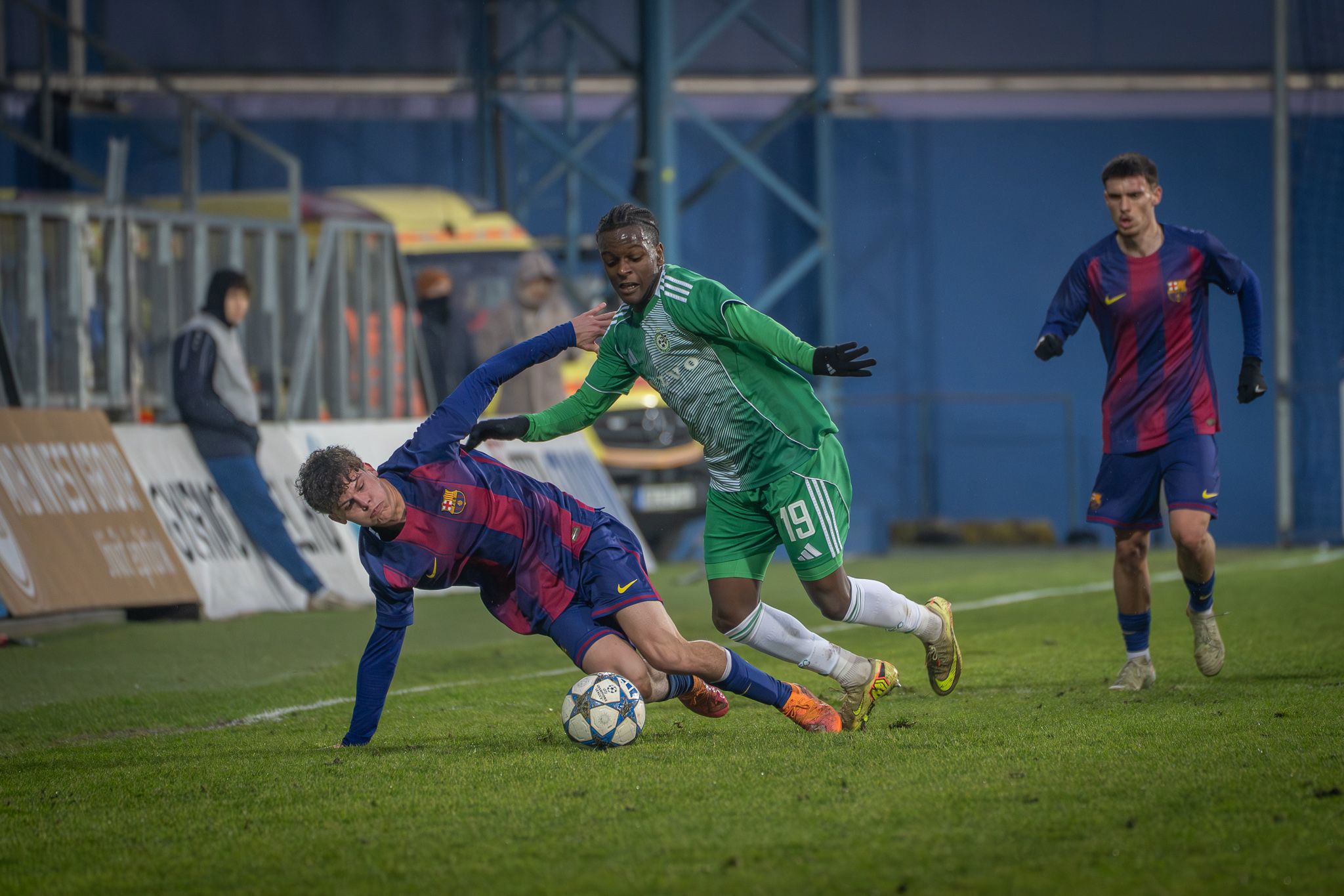 מכבי חיפה מול ברצלונה בליגת האלופות לנוער