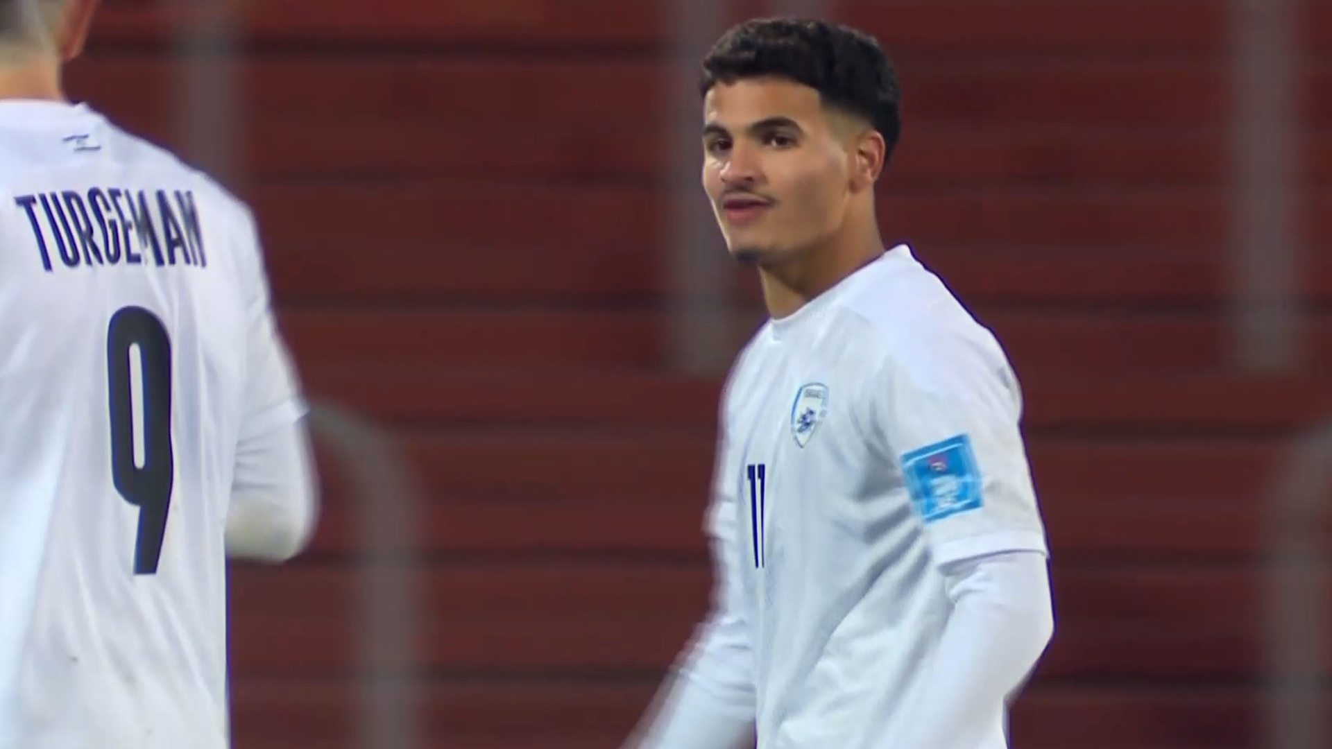 רועי נאווי משווה את התוצאה עבור ישראל