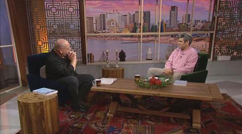 בין השמשות | עונה 3, פרק 28 - שרגא בר-און