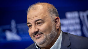 מנסור עבאס