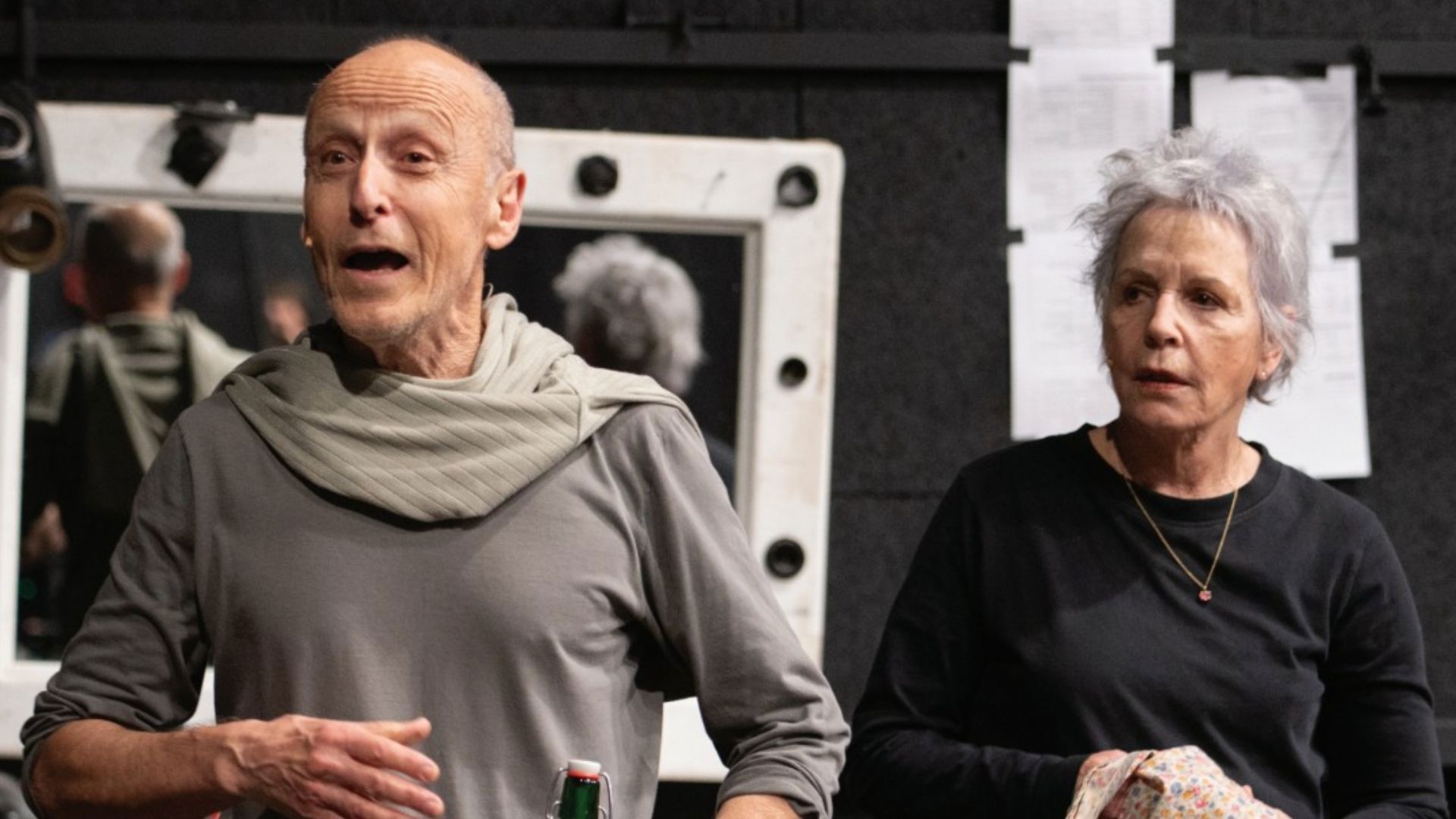 לאורה ריבלין ועמי ויינברג בחדר החזרות של "קברט", התיאטרון הקאמרי