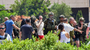 החטופים המחולצים אלמוג מאיר ואנדרי קוזלוב