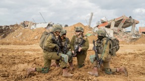 לוחמות צה"ל בפעולה