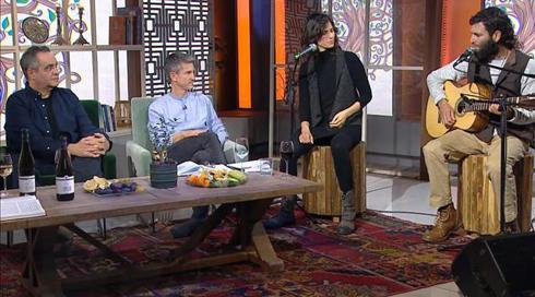 בין השמשות | עונה 3, פרק 16 - ט"ו בשבט