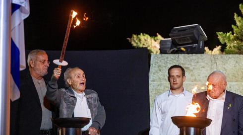 "הזעקה הגיעה ברגע האחרון, הייתי חייב להגיד משהו": גד פרטוק על ההחלטה לדבר על החטופים בעת שהשיא משואה