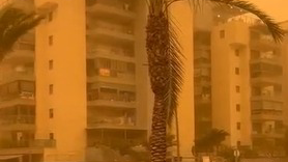 אובך כבד בדרום הארץ, השמיים נצבעו בכתום