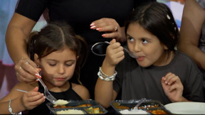 "יש לזה טעם של אוכל של כלבים": מה הילדים אוכלים בצהרון? | פרק 1