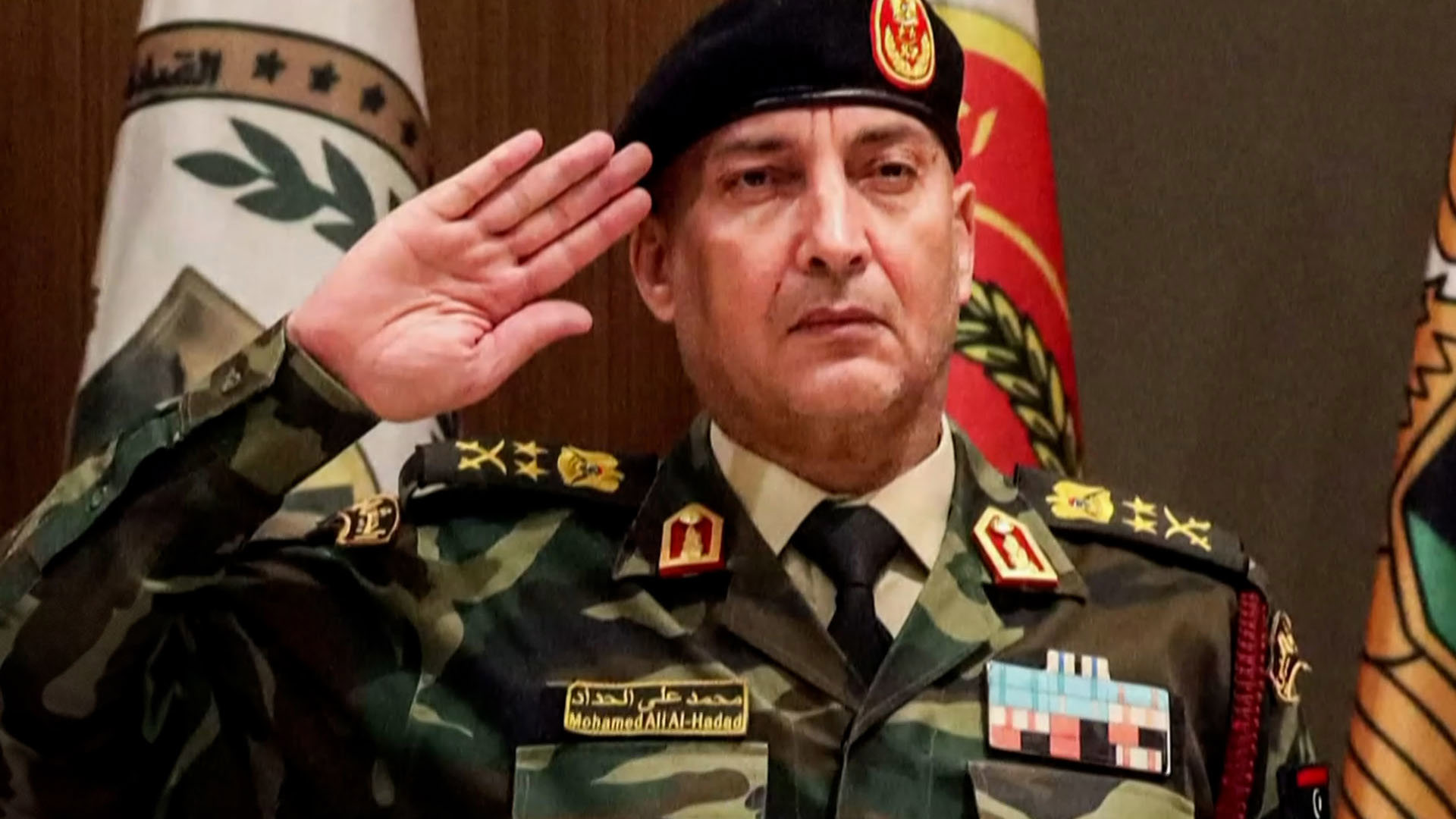 רמטכ"ל צבא לוב נהרג בפיצוץ מטוס - הקונספירציות מציפות את האינטרנט