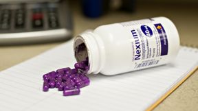 תרופה נפוצה לטיפול בצרבת, אילוסטרציה