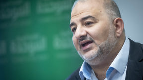 מנסור עבאס
