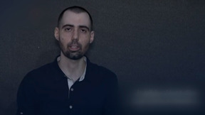 ביום ה-700 למלחמה: חמאס פרסם תיעוד של גיא ואלון - אות חיים מצולם ראשון מאז שנחטף