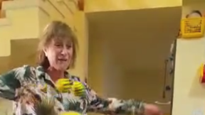 לבנה שם טוב, גננת שחשודה בהתעללות בפעוטות