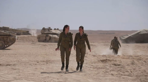 האחיות שהתגייסו בעקבות האחים שנפלו: "סגירת מעגל מטורפת"