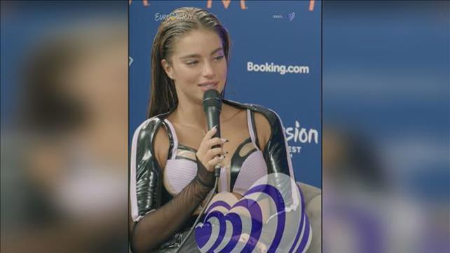 נועה קירל במסיבת עיתונאים בליברפול, 03.05.23