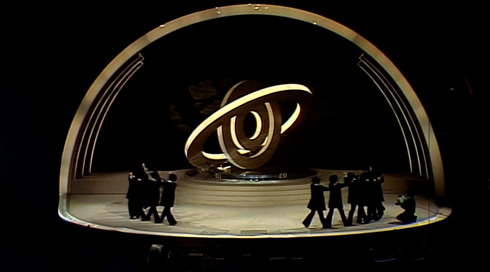 הפקת הענק, הלהיטים - והניצחון הכפול שהדהים את כולם: האירוויזיון הראשון בישראל