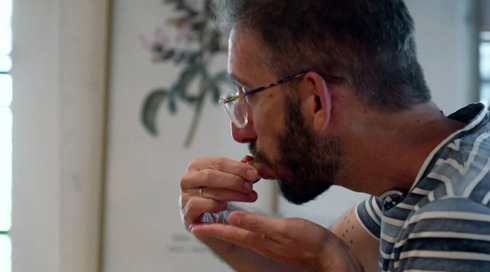 מקורב לצלחת | "מחיה החיטה העברית": מהשדות של משמר הנגב למאפייה בתל אביב