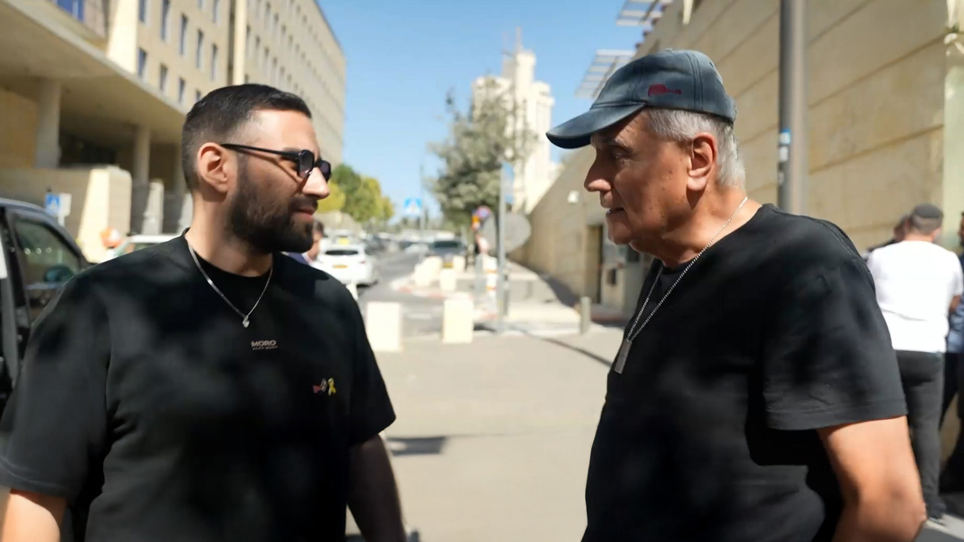 "קשה לעכל את כל הטוב הזה": שורדי השבי מדברים לראשונה