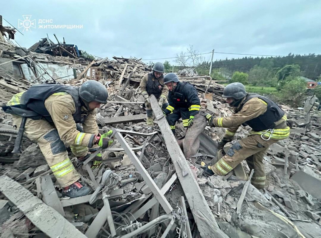 מתקפת טילים על העיר ז'יטומיר באוקראינה