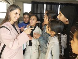 דוקותיים | המורה היהודיה מערערה