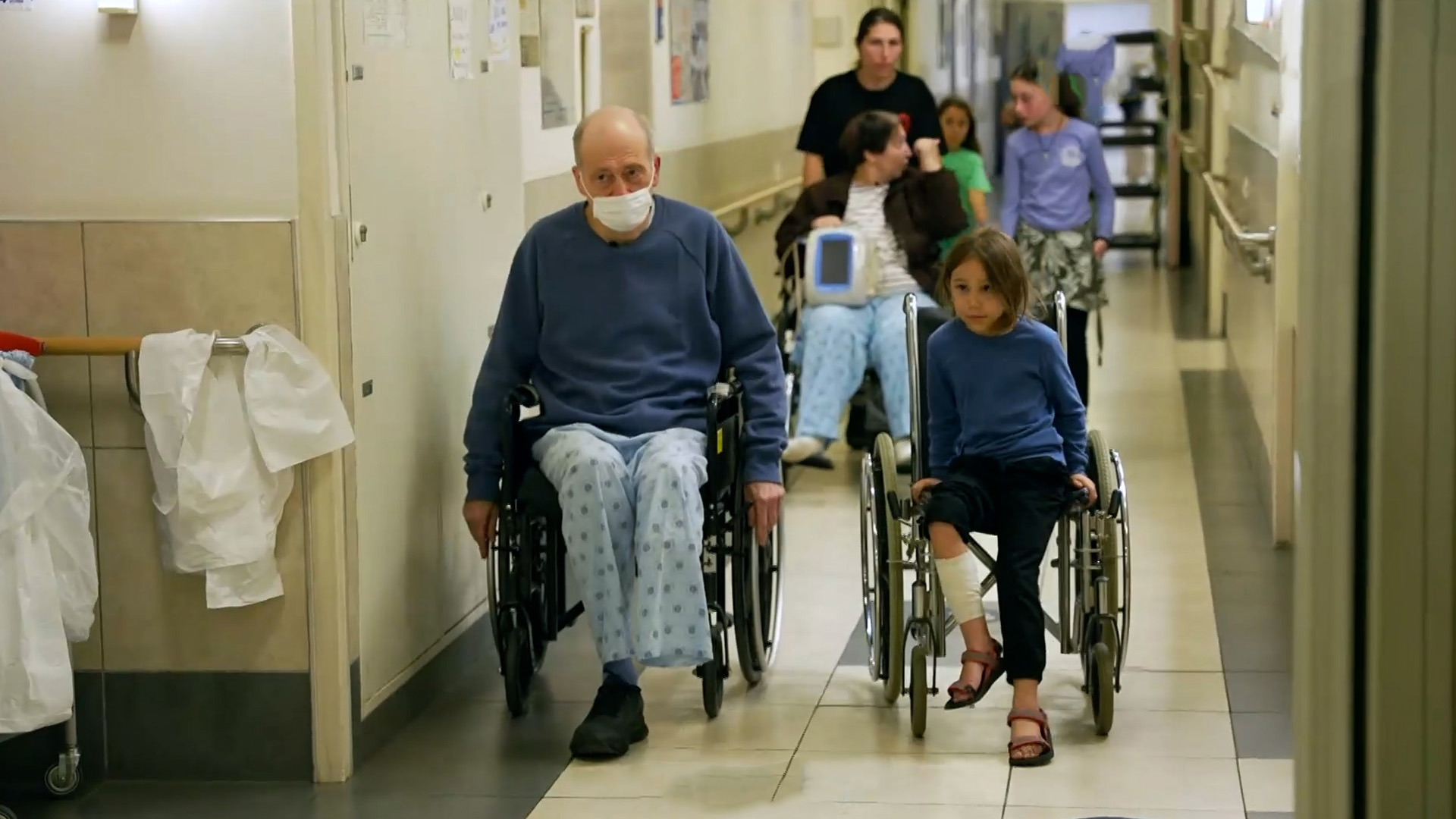 הסבא והסבתא שהצילו את הנכדים ונפצעו בעצמם