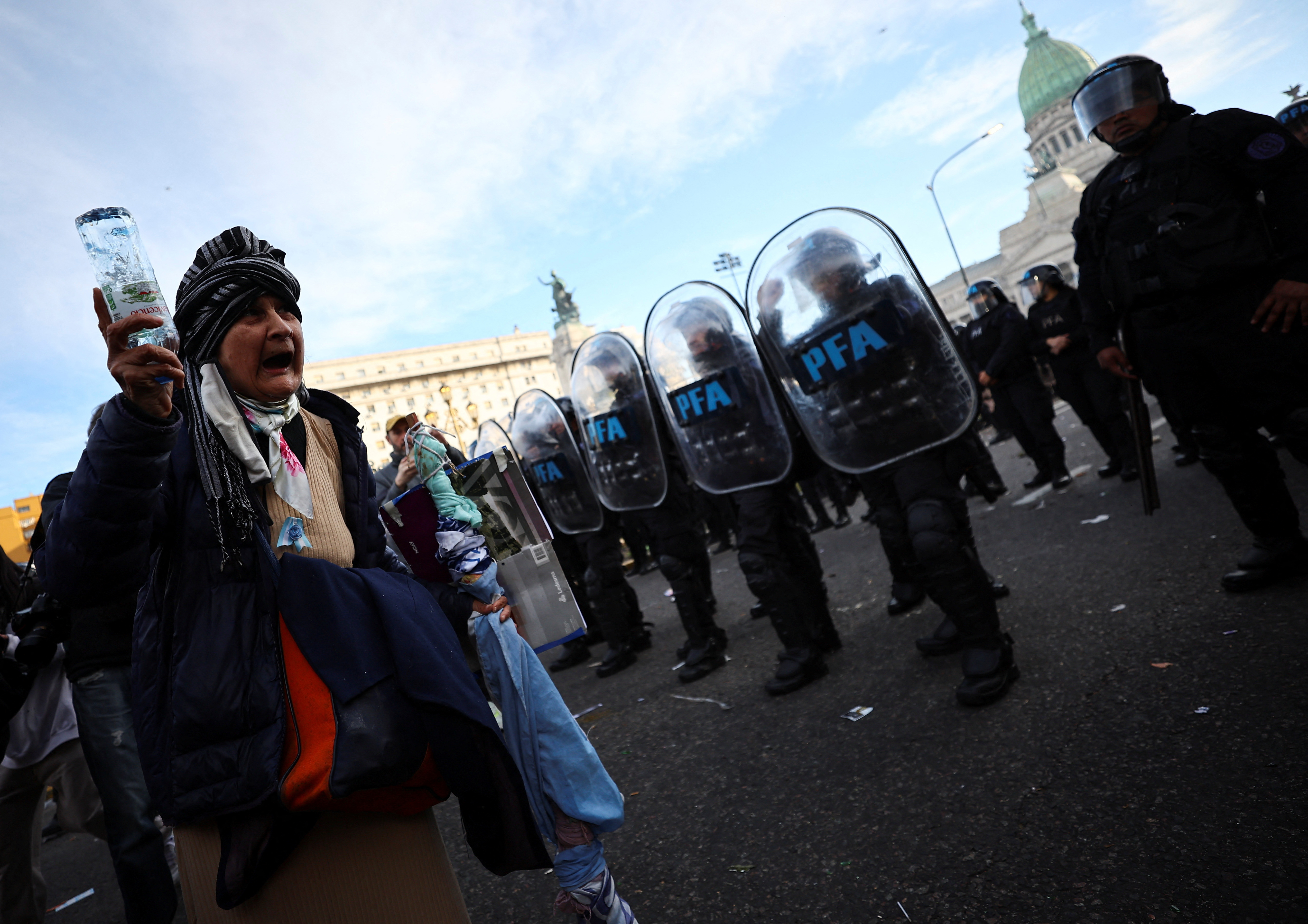 הפגנות בארגנטינה על קצבאות הזקנה