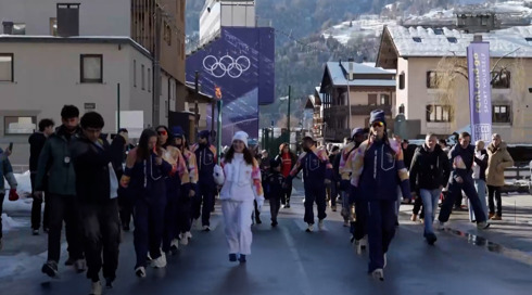 S0544610 ITEM09.00 00 27 28.Still001