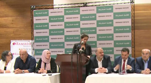 ستوديو مكان