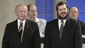 פרס ישראל | אורי לופוליאנסקי מקבל פרס עבור יד שרה