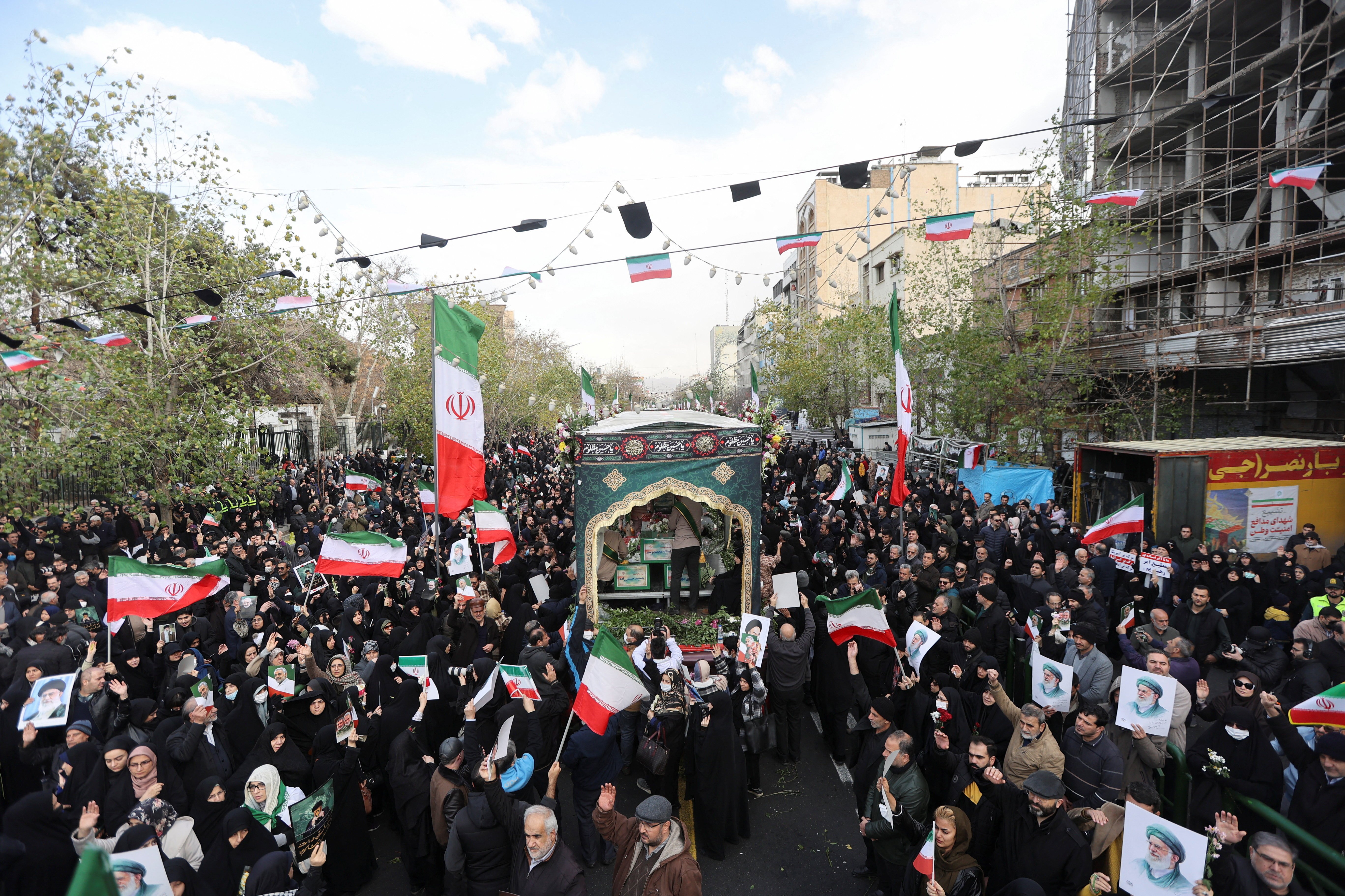 מחאת תמיכה במשטר באיראן 