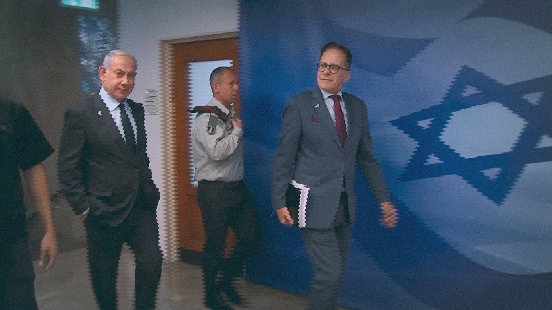 זמן אמת עונה 8 | פרק 1 - על העיוורון