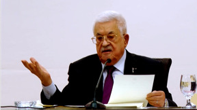 לוזר או ווינר? אבו מאזן חוגג 90 ולא מתכוון לזוז מהכיסא