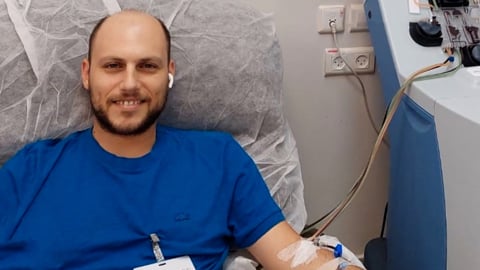 בחייו ובמותו: משפחת הרופא שנרצח בבארי - פגשה את מי שהציל