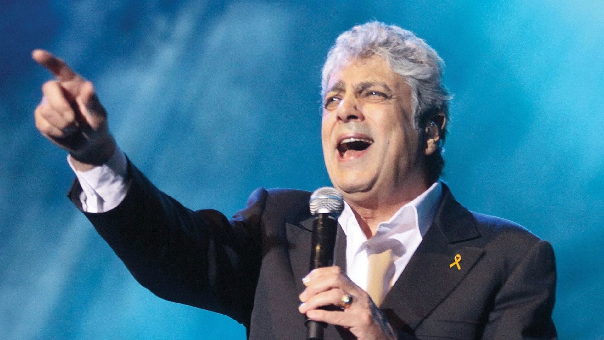 אנריקו מסיאס, ארכיון