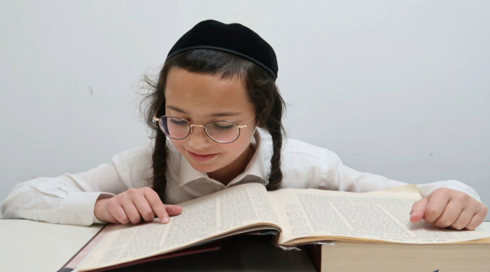 המשפחה חזרה מאירוע, המחבל ירה על האוטובוס - ויהושע בן ה-12 נרצח