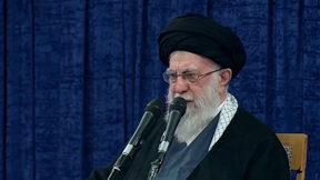 ההפגנות רק מתגברות: עשרות מוקדי מחאה ומאות עצורים באיראן