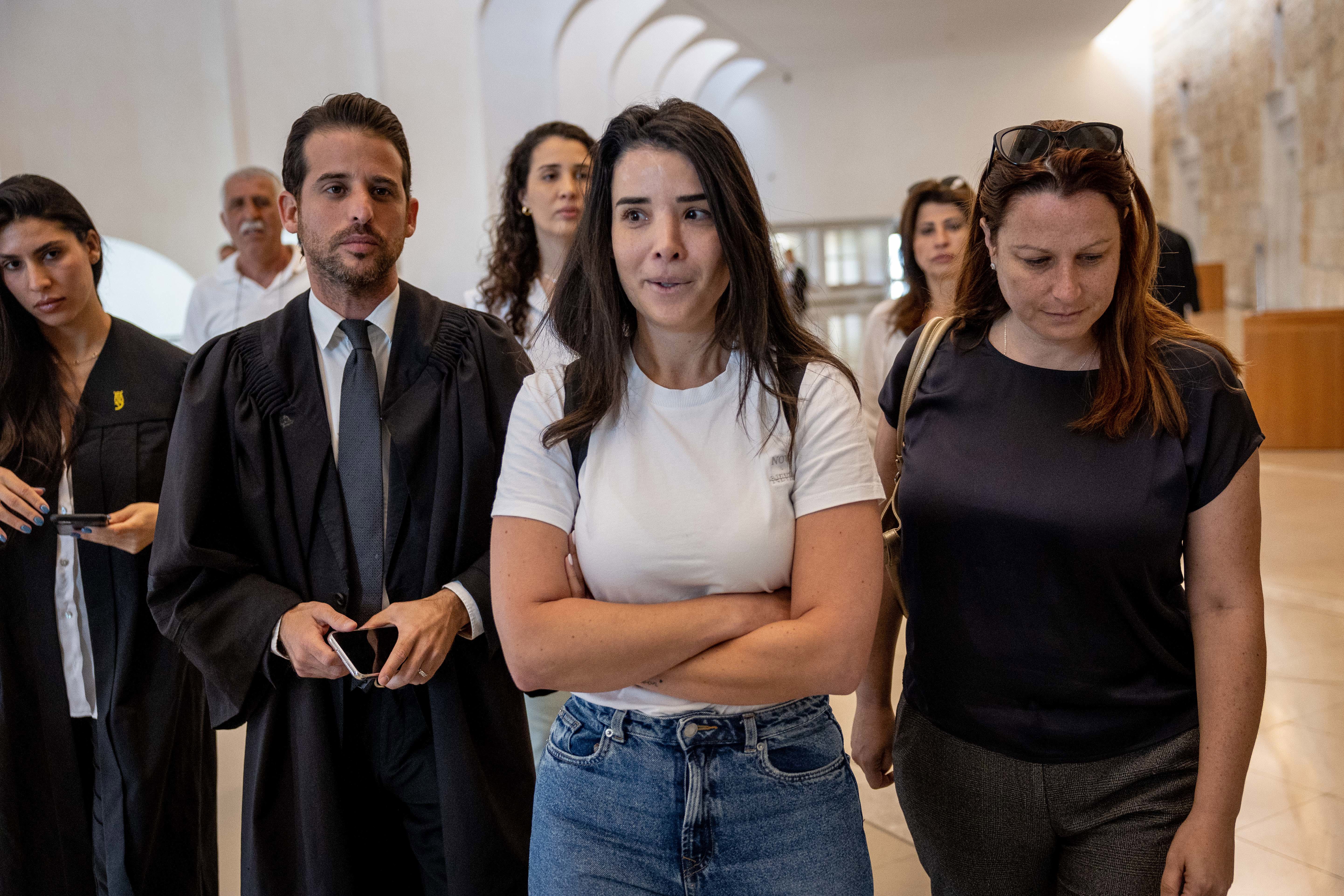 שירה איסקוב בית משפט